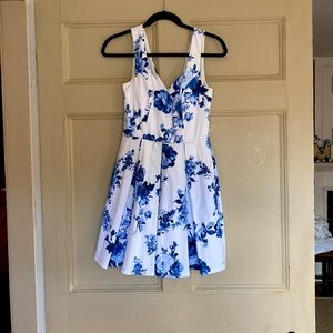Jun & Ivy Blue and White Floral Dress